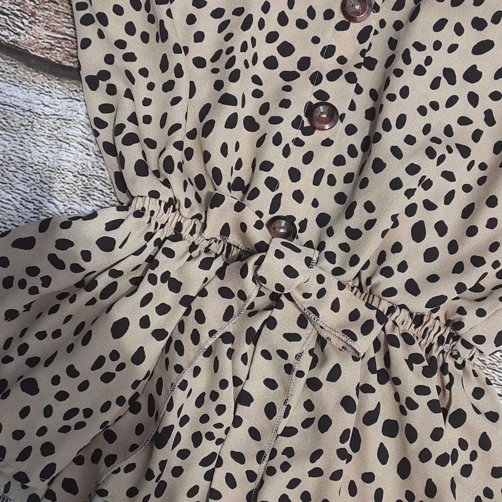 SOLD Dressy top - Picture 2 of 4